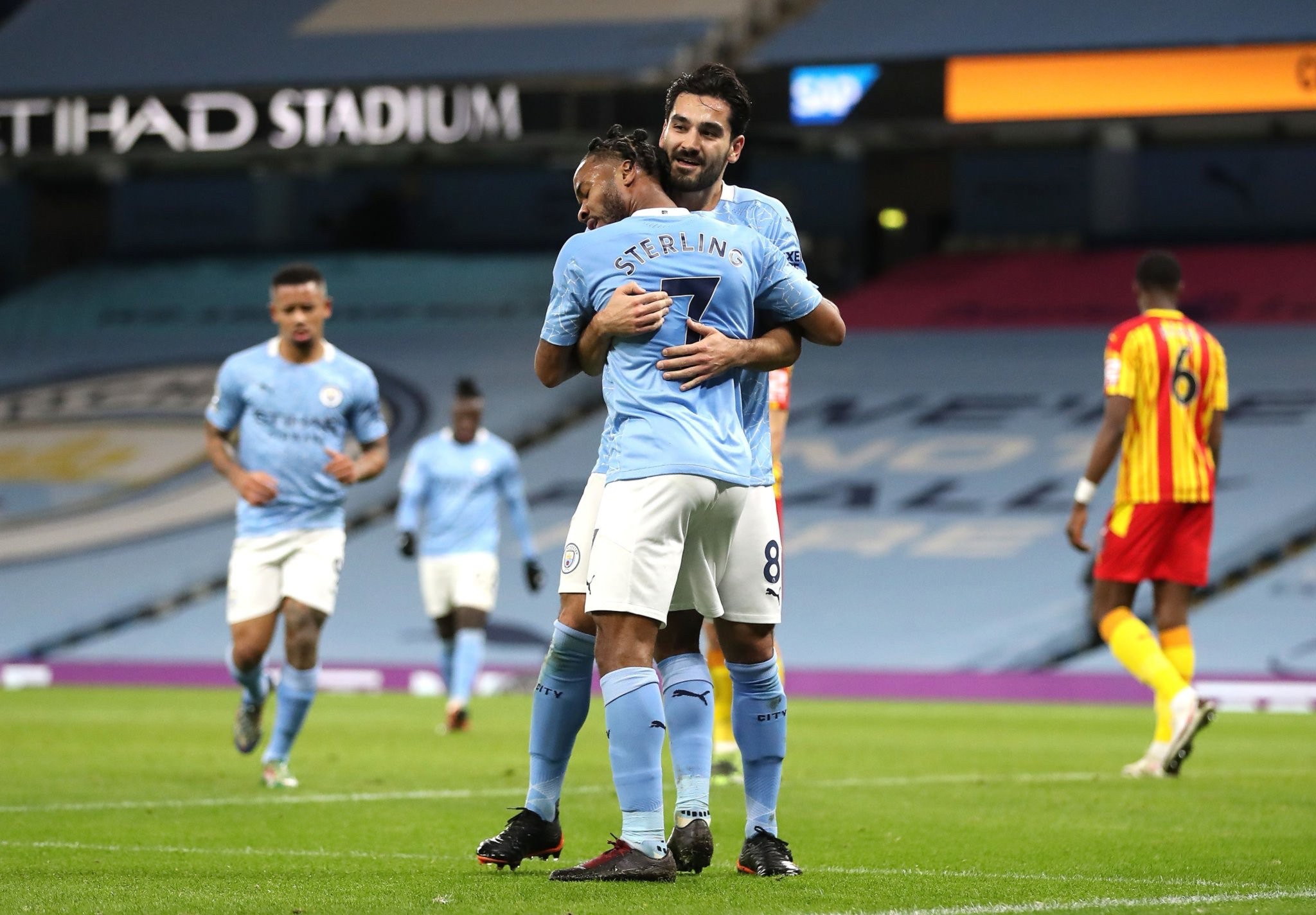 伦纳德为何 伦纳德为何