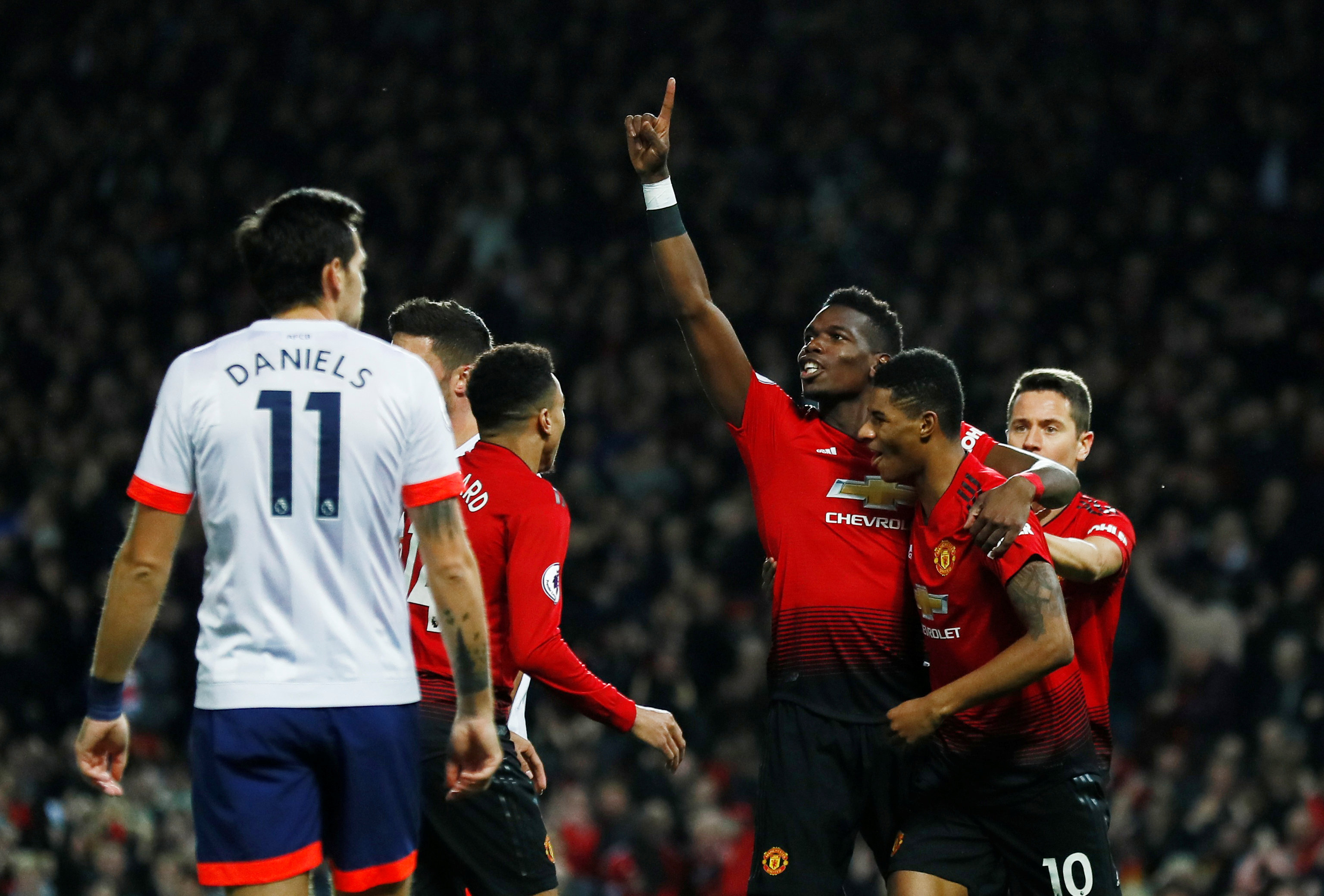 更是探讨其 更是探讨其