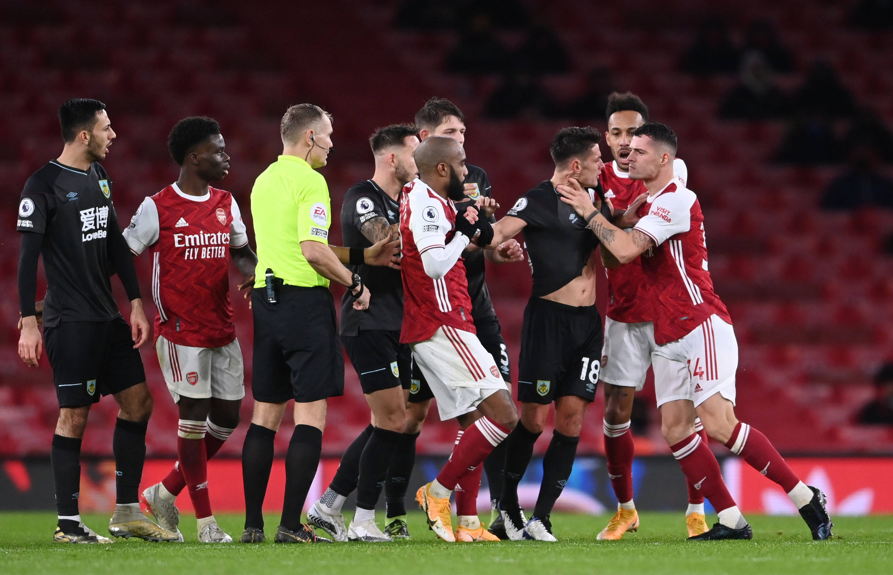 确保类似事 确保类似事